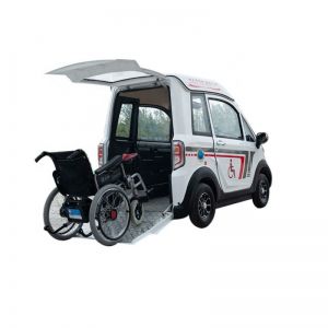 Elektrické auto řízené z invalidního vozíku