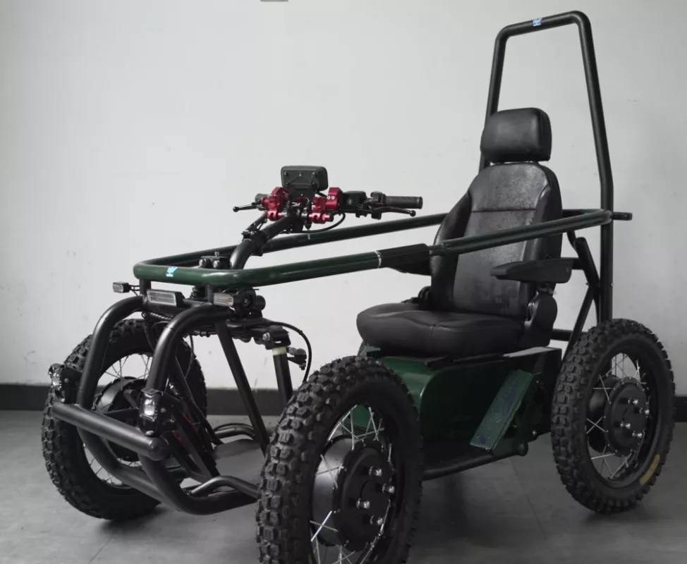 Elektrické koloběžky, elektrické tříkolky Elektrická čtyřkolka 1000w 32Ah 60v do terénu Elektrické koloběžky, elektrické tříkolky