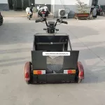 Elektrické koloběžky, elektrické tříkolky Elektrická tříkolka určená pro převoz osob na invalidním vozíku. Elektrické koloběžky, elektrické tříkolky Elektrické koloběžky, elektrické tříkolky Elektrická tříkolka určená pro převoz osob na invalidním vozíku. Elektrické koloběžky, elektrické tříkolky