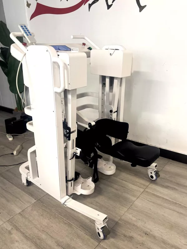 Elektrické koloběžky, elektrické tříkolky Elektrické nohy exoskelet pro imitaci chůzí ochrnuté osoby, mrtvíce, porucha chůze. Elektrické koloběžky, elektrické tříkolky