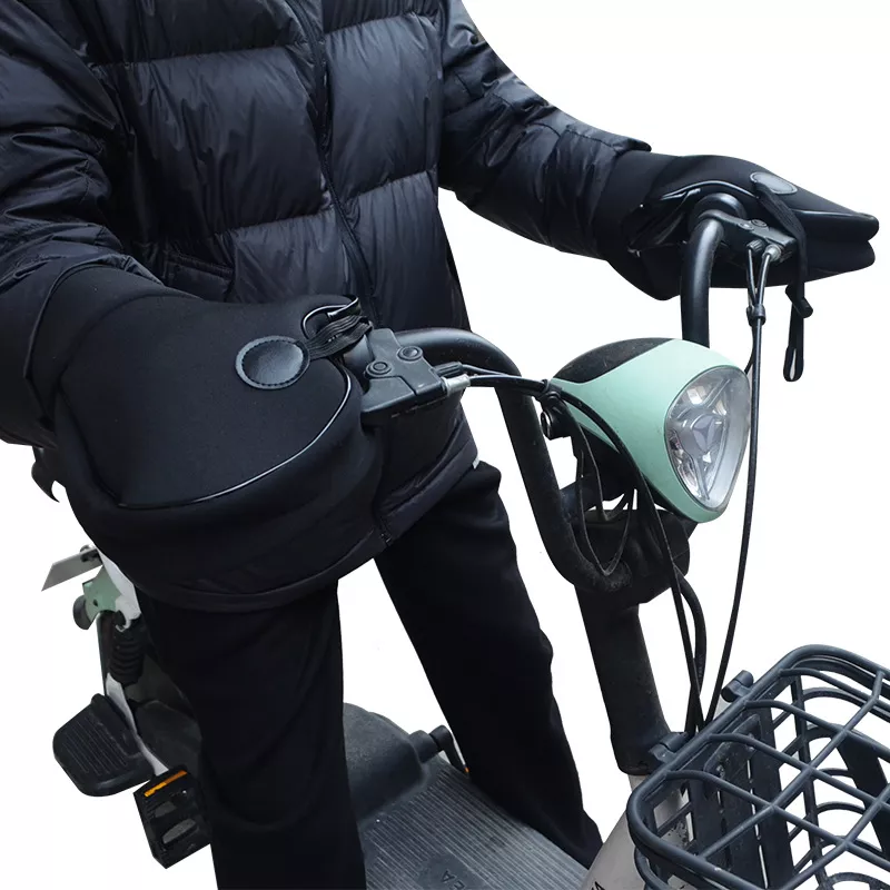 Elektrické koloběžky, elektrické tříkolky Zimní teplé rukavice na řídítka – vhodné pro skútr, kolo, motorku i elektrický pohon k invalidnímu vozíku. Chrání ruce před větrem, deštěm a mrazem, ideální pro celoroční ježdění. Elektrické koloběžky, elektrické tříkolky