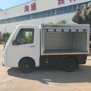 Elektrické koloběžky, elektrické tříkolky Elektrická dodávka N1 do 3,5 t | 300 km dojezd | Praha, ČR Elektrické koloběžky, elektrické tříkolky