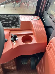 Elektrické koloběžky, elektrické tříkolky Elektrická tříkolka cargo s kabinou 2000W 72V (65Ah / 72Ah) – pracovní mini pickup Elektrické koloběžky, elektrické tříkolky Elektrické koloběžky, elektrické tříkolky Elektrická tříkolka cargo s kabinou 2000W 72V (65Ah / 72Ah) – pracovní mini pickup Elektrické koloběžky, elektrické tříkolky