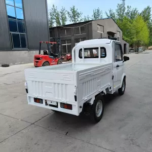 Elektrické koloběžky, elektrické tříkolky Elektrický mini nákladní vůz Dojezd: cca 60 km – ideální pro obce a nemocnice Elektrické koloběžky, elektrické tříkolky Elektrické koloběžky, elektrické tříkolky Elektrický mini nákladní vůz Dojezd: cca 60 km – ideální pro obce a nemocnice Elektrické koloběžky, elektrické tříkolky