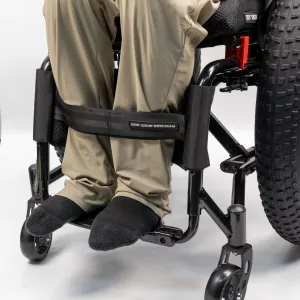 Elektrické koloběžky, elektrické tříkolky Nožní fixační pás pro invalidní vozíky s kapsami. Lýtkový opěrný popruh 45 cm zvyšuje stabilitu, bezpečí a komfort při sezení. Elektrické koloběžky, elektrické tříkolky Elektrické koloběžky, elektrické tříkolky Nožní fixační pás pro invalidní vozíky s kapsami. Lýtkový opěrný popruh 45 cm zvyšuje stabilitu, bezpečí a komfort při sezení. Elektrické koloběžky, elektrické tříkolky
