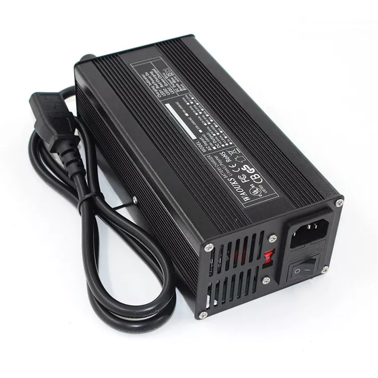 Elektrické koloběžky, elektrické tříkolky rychlonabíječka 5A elektrický skútr, nabíječka 5A elektro skútr, rychlá nabíječka elektrický skútr, charger 5A electric scooter, nabíječka na elektrický skútr 5A, rychlé nabíjení elektro skútr Elektrické koloběžky, elektrické tříkolky