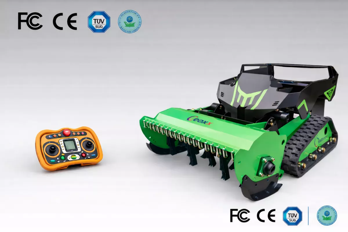 Elektrické koloběžky, elektrické tříkolky Svahová sekačka na dálkové ovládání KRT-800F (benzínová) – profesionální pásová mulčovací sekačka do extrémních svahů Elektrické koloběžky, elektrické tříkolky