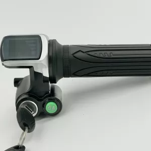 Elektrické koloběžky, elektrické tříkolky Rukojeť plynu s ložiskem na elektrický skútr s klíčkem a červeným tlačítkem, rukojeť plynu s ložiskem elektrický skútr, plynová rukojeť s klíčkem elektro skútr, rukojeť plynu červené tlačítko, plyn s ložiskem elektrický skútr, ovladač plynu elektro s Elektrické koloběžky, elektrické tříkolky