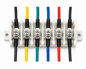 Elektrické koloběžky, elektrické tříkolky Svorkovnice pro propojení kabeláže na elektrický skútr, svorkovnice pro elektrický skútr, svorkovnice kabeláže elektro skútr, propojení kabelů elektrický skútr, elektroinstalace elektrický skútr, svorkovnice elektro, náhradní díly elektrický skútr Elektrické koloběžky, elektrické tříkolky